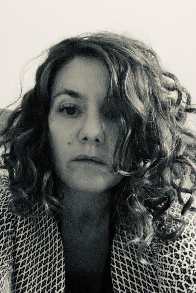 Angélique G Martinez : « La poésie comme forme de résistance »